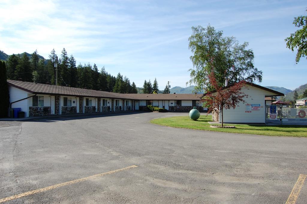 Monte Carlo Motel Barriere Exterior photo